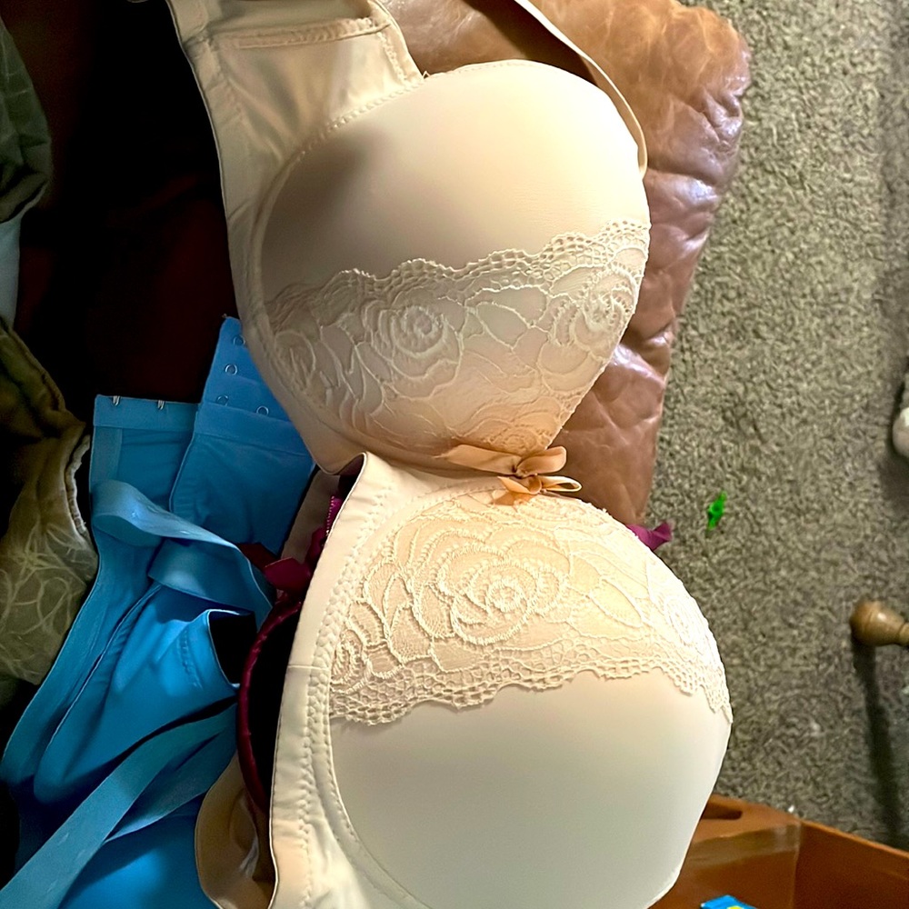Bras
